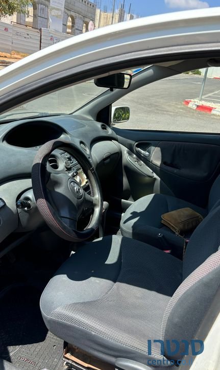 2004' Toyota Yaris טויוטה יאריס photo #5