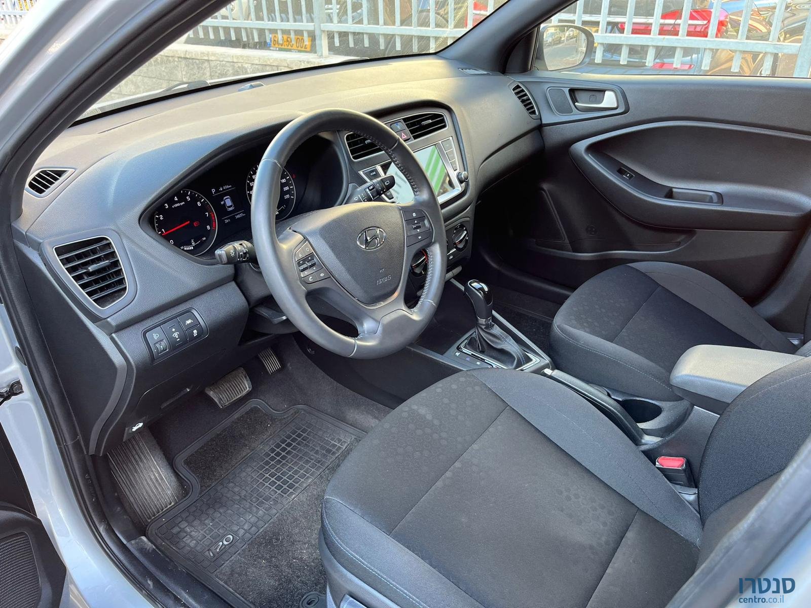 2019' Hyundai i20 photo #3