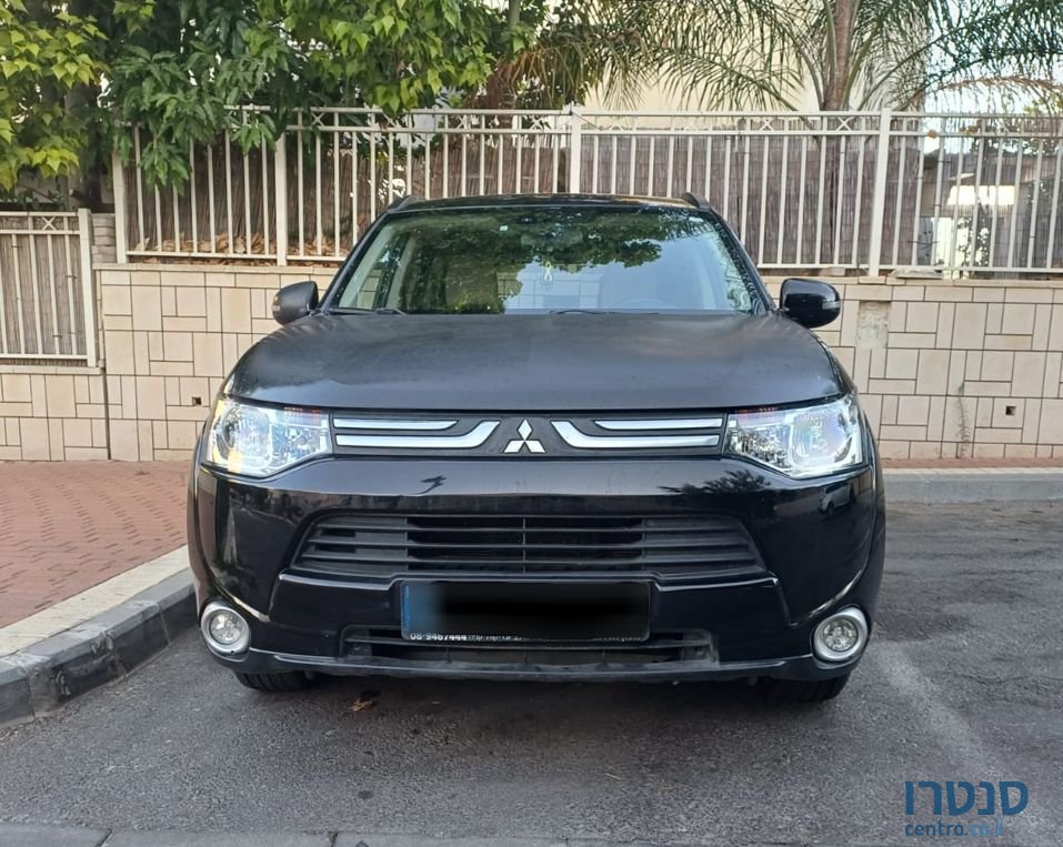 2013' Mitsubishi Outlander מיצובישי אאוטלנדר photo #4