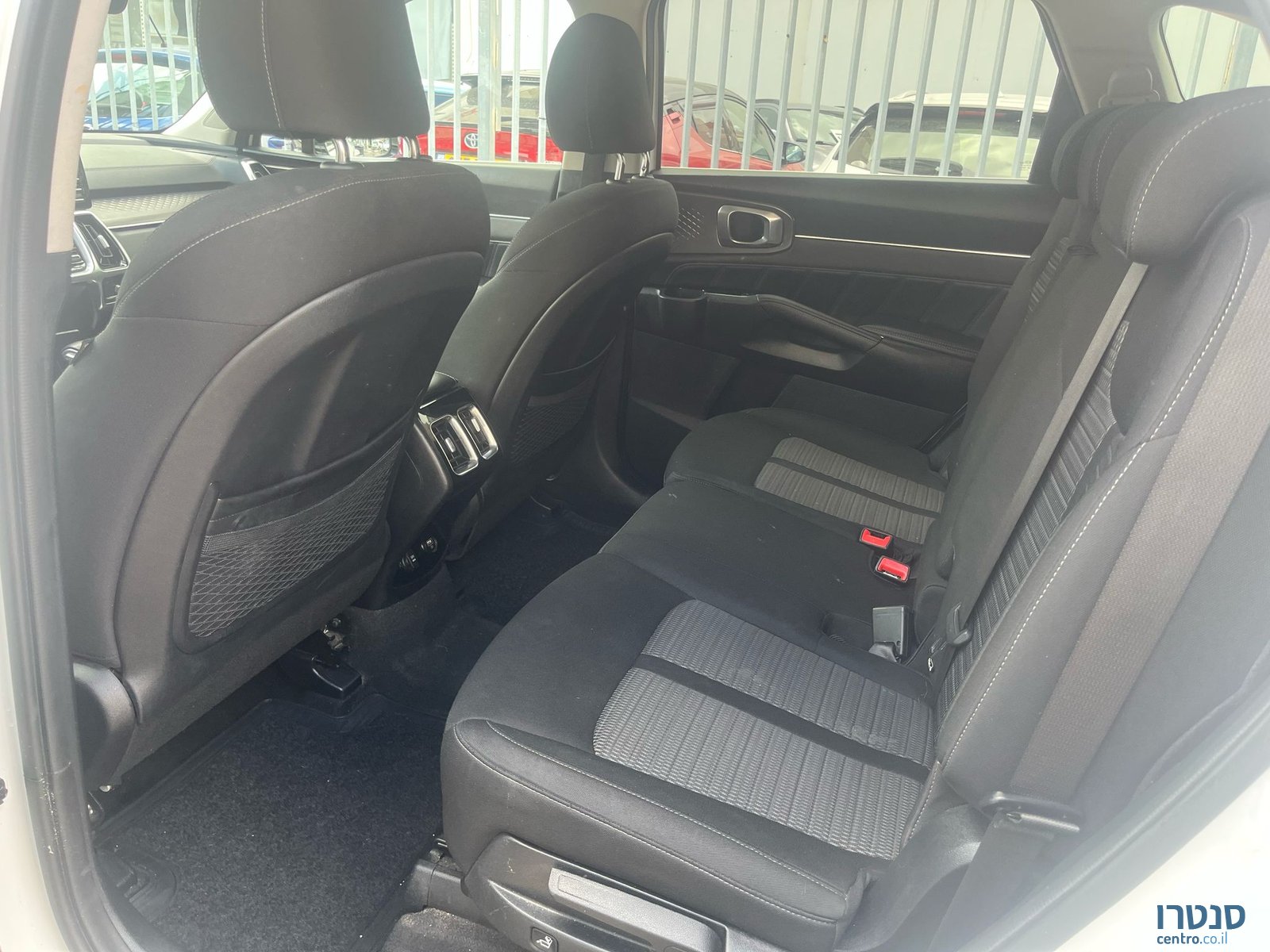 2023' Kia Sorento photo #2