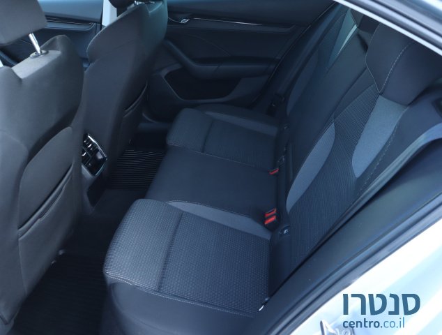 2021' Skoda Octavia photo #7