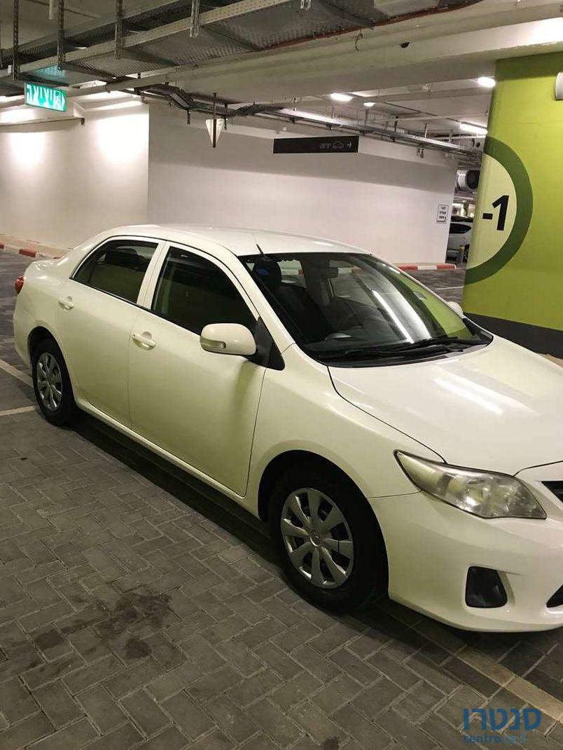 2011' Toyota Corolla טויוטה קורולה photo #2