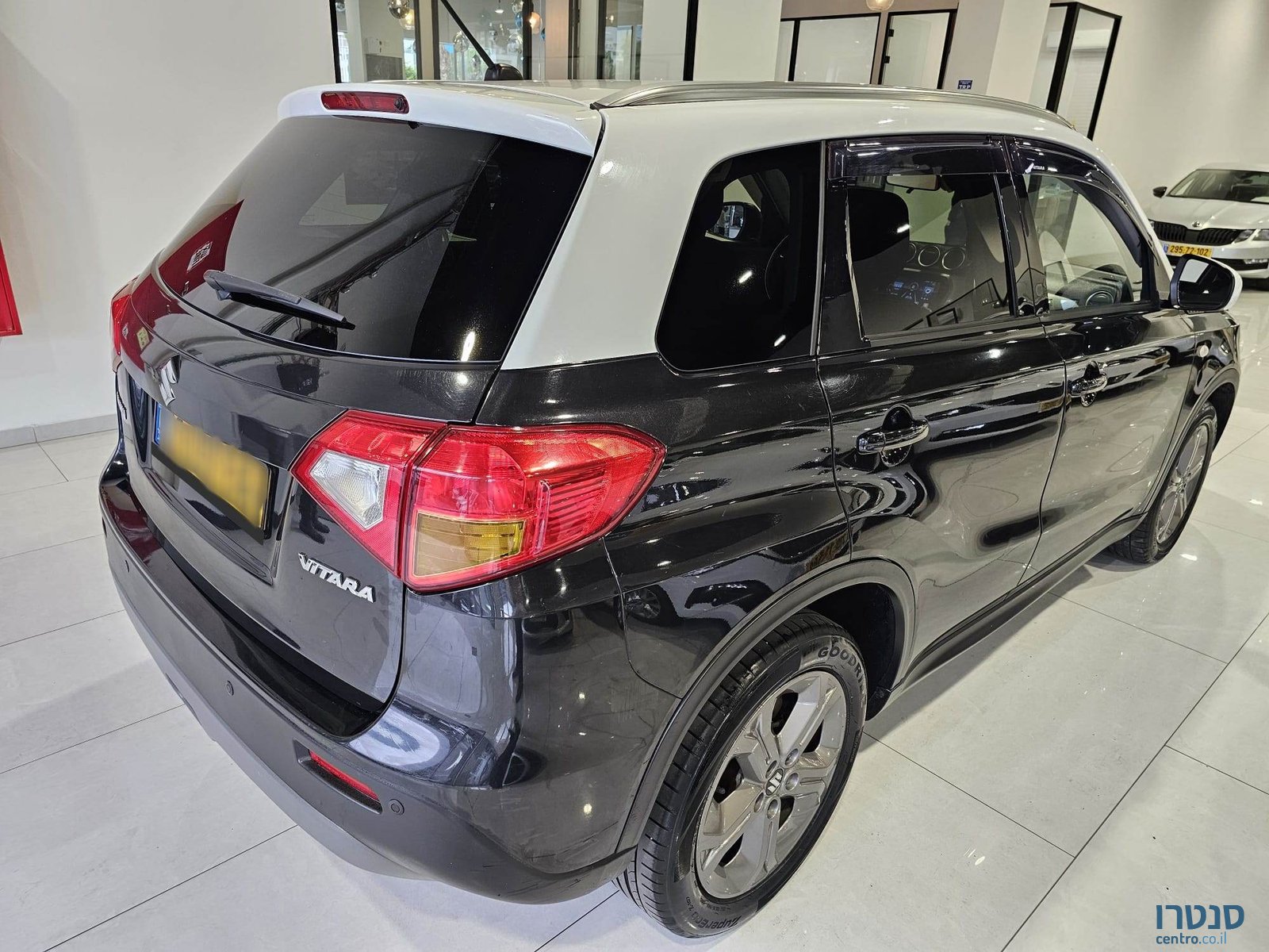 2016' Suzuki Vitara photo #3