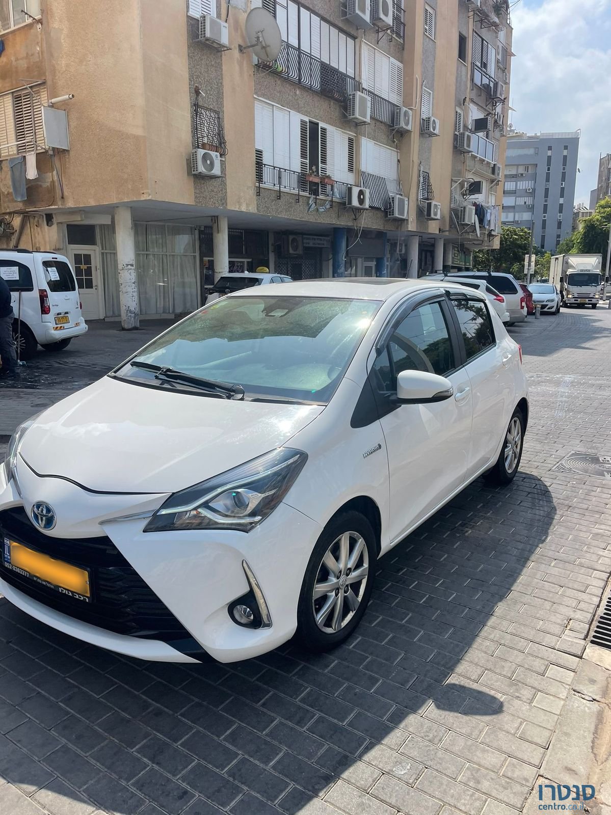 2017' Toyota Yaris טויוטה יאריס photo #2