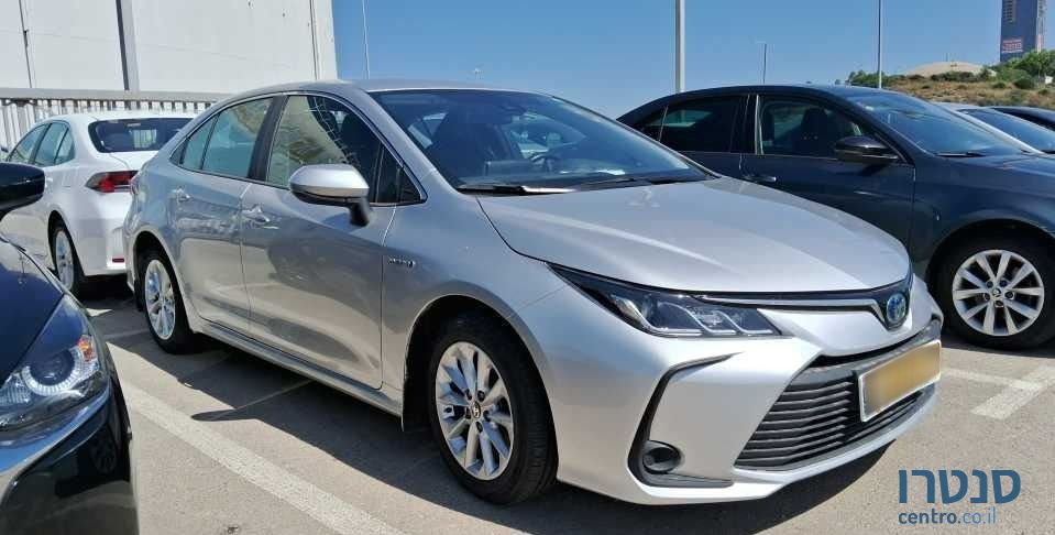 2020' Toyota Corolla טויוטה קורולה photo #3