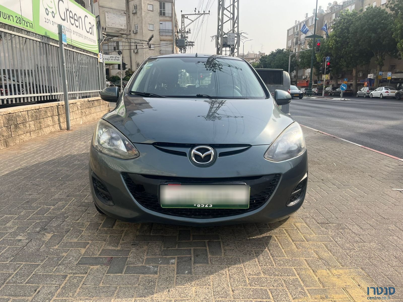 2012' Mazda 2 photo #3