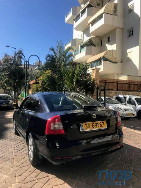 2013' Skoda Octavia photo #3