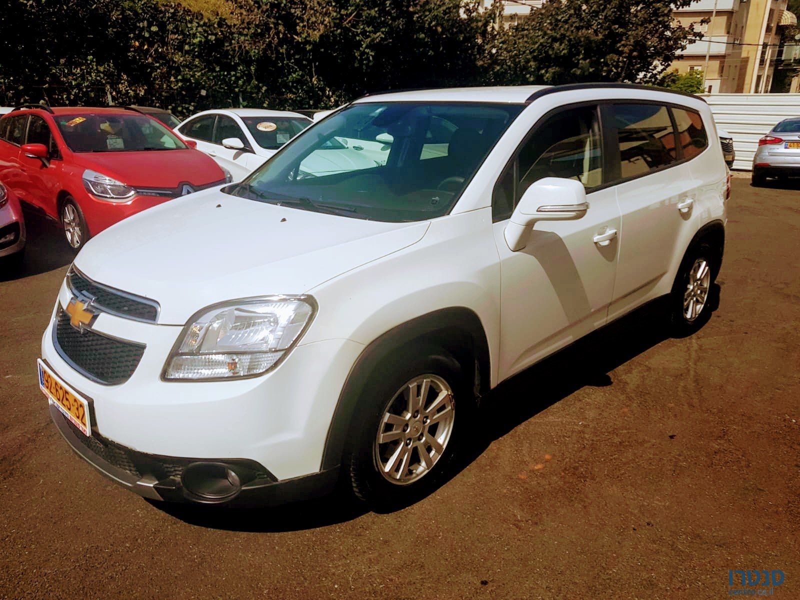 2015' Chevrolet Orlando photo #1