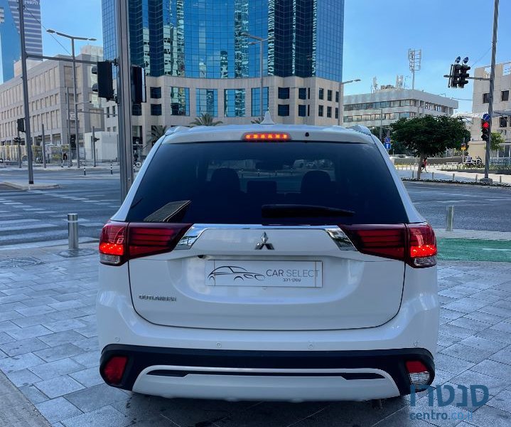 2019' Mitsubishi Outlander מיצובישי אאוטלנדר photo #2