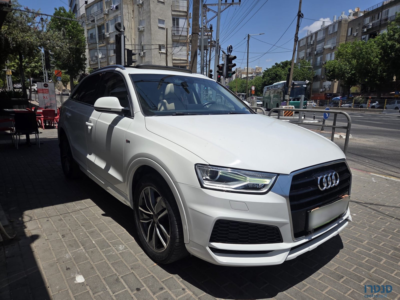 2018' Audi Q3 photo #6