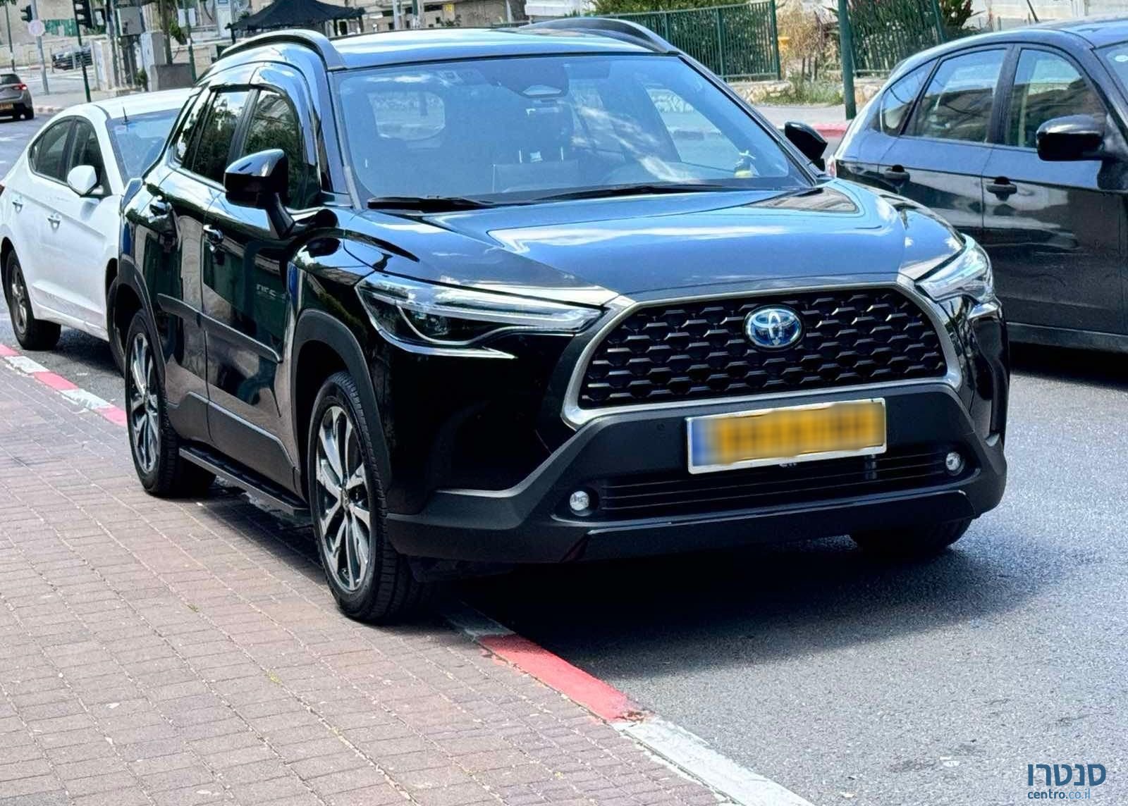 2023' Toyota Corolla Cross טויוטה קורולה קרוס photo #1