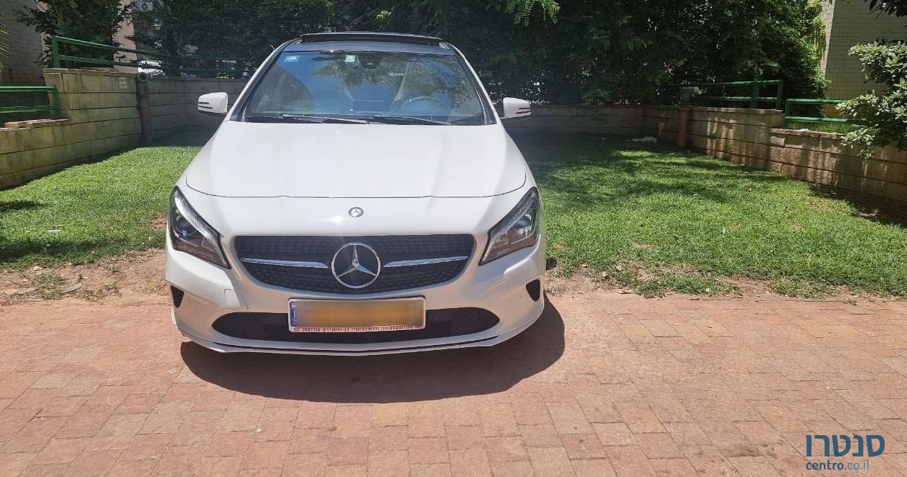 2017' Mercedes-Benz CLA מרצדס-בנץ photo #2