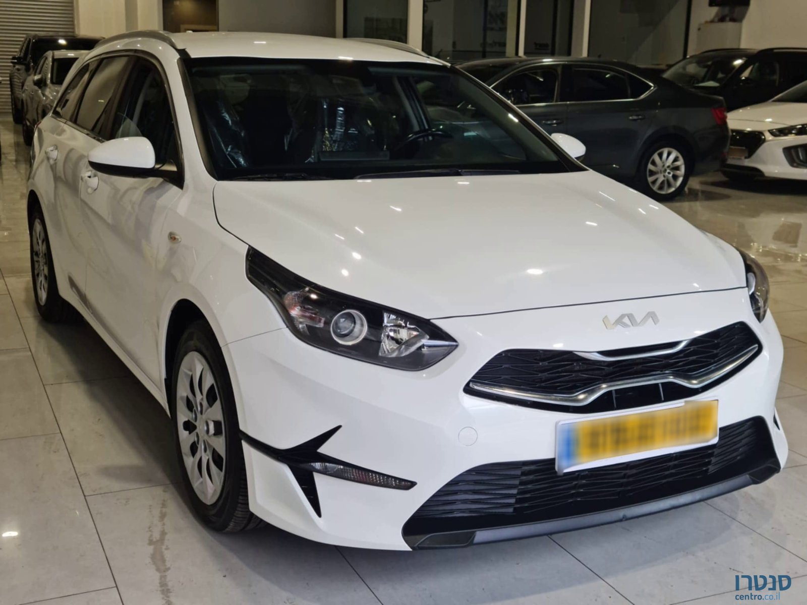 2022' Kia Ceed photo #2