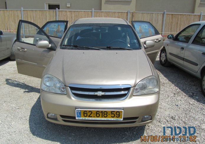 2005' Chevrolet Optra photo #1