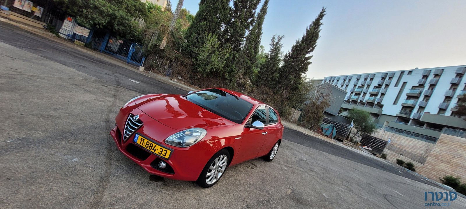 2015' Alfa Romeo Giulietta אלפא רומיאו ג'ולייטה photo #2