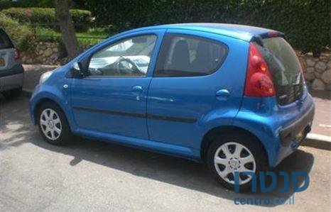 2011' Peugeot 107 פיג'ו photo #2