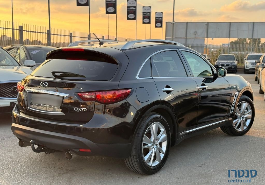 2016' Infiniti QX70 אינפיניטי photo #4