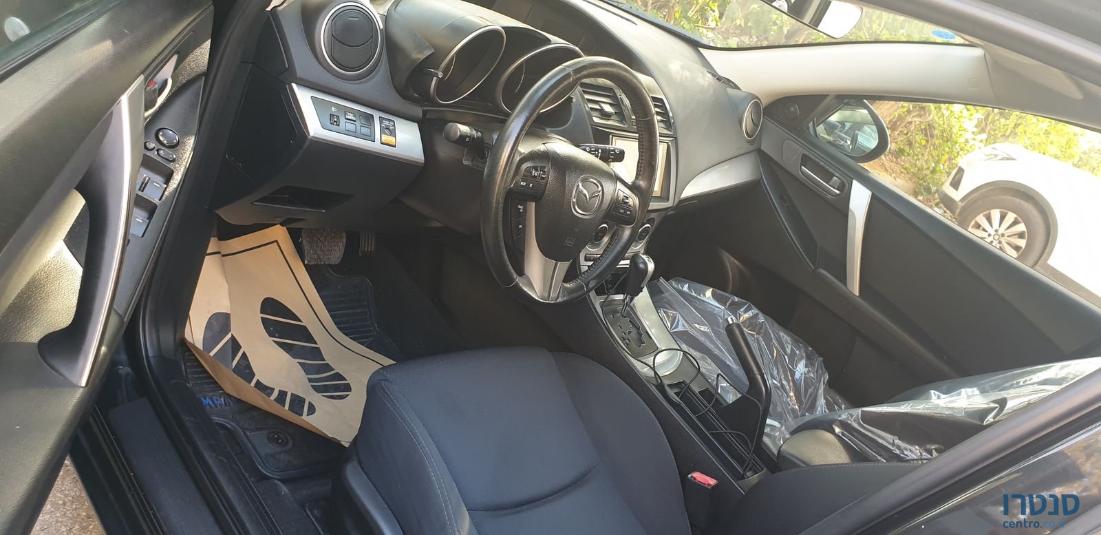 2010' Mazda 3 photo #4