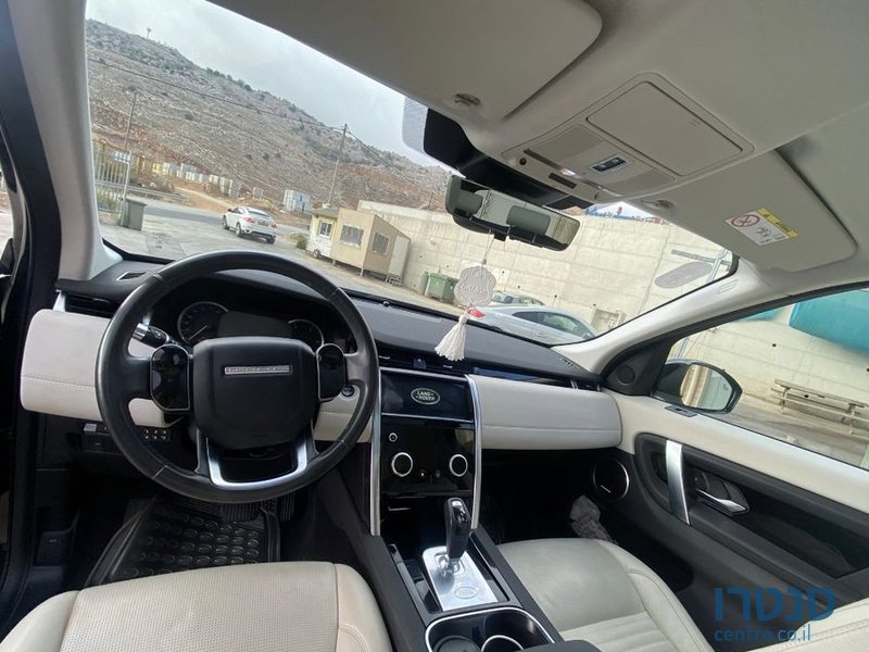 2020' Land Rover Discovery Sport לנד רובר photo #4