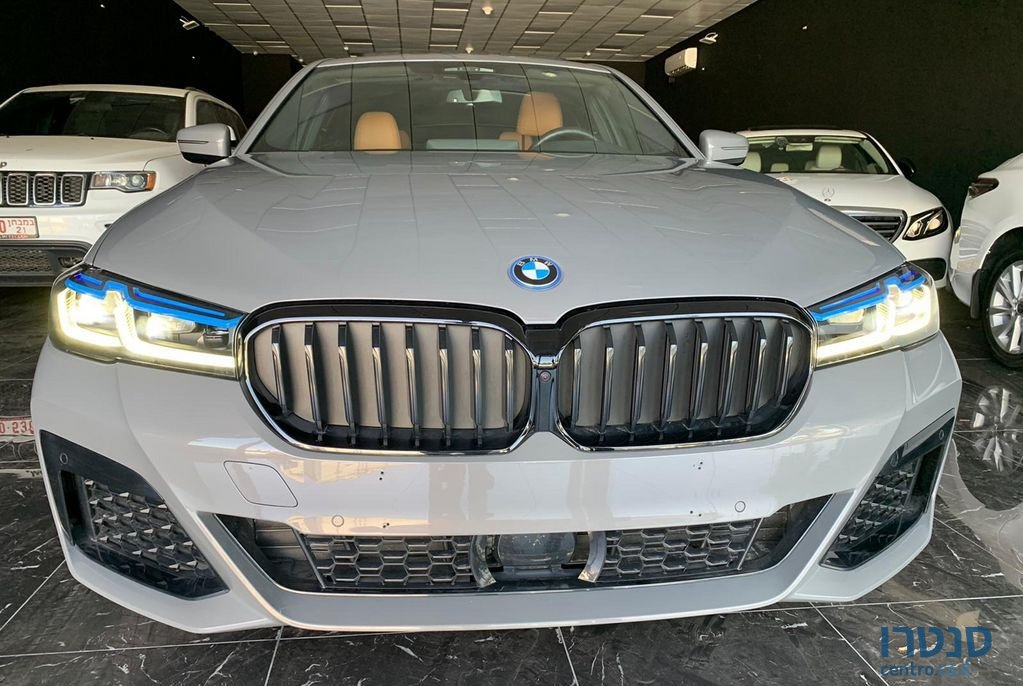 2022' BMW 5 Series ב.מ.וו סדרה 5 photo #1