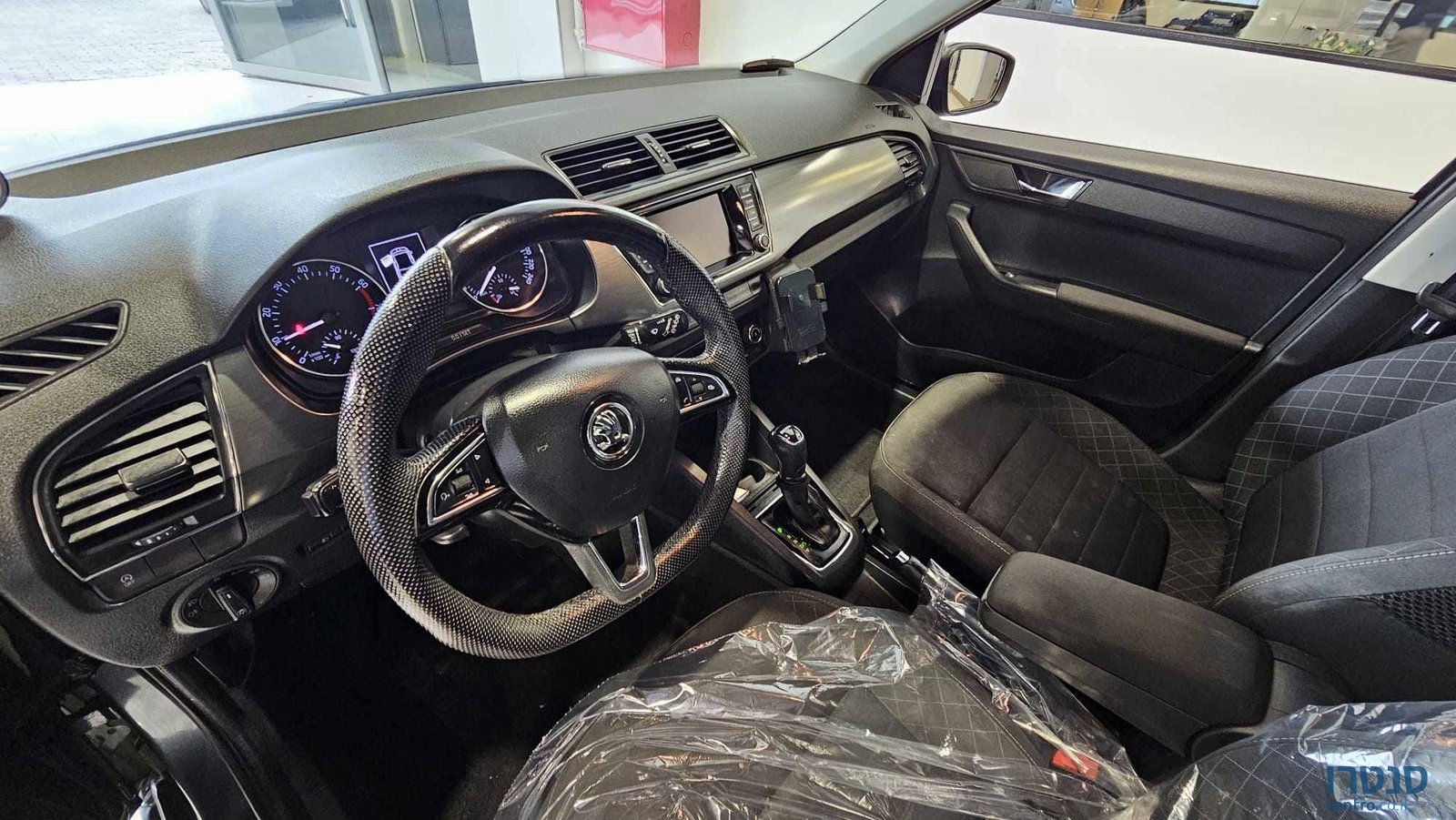 2018' Skoda Fabia photo #5