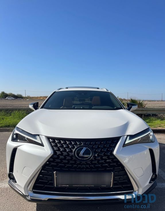 2024' Lexus UX לקסוס photo #3
