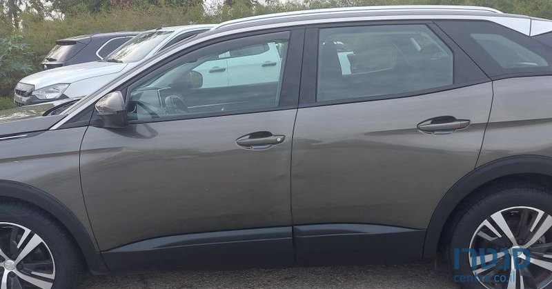 2019' Peugeot 3008 פיג'ו photo #1