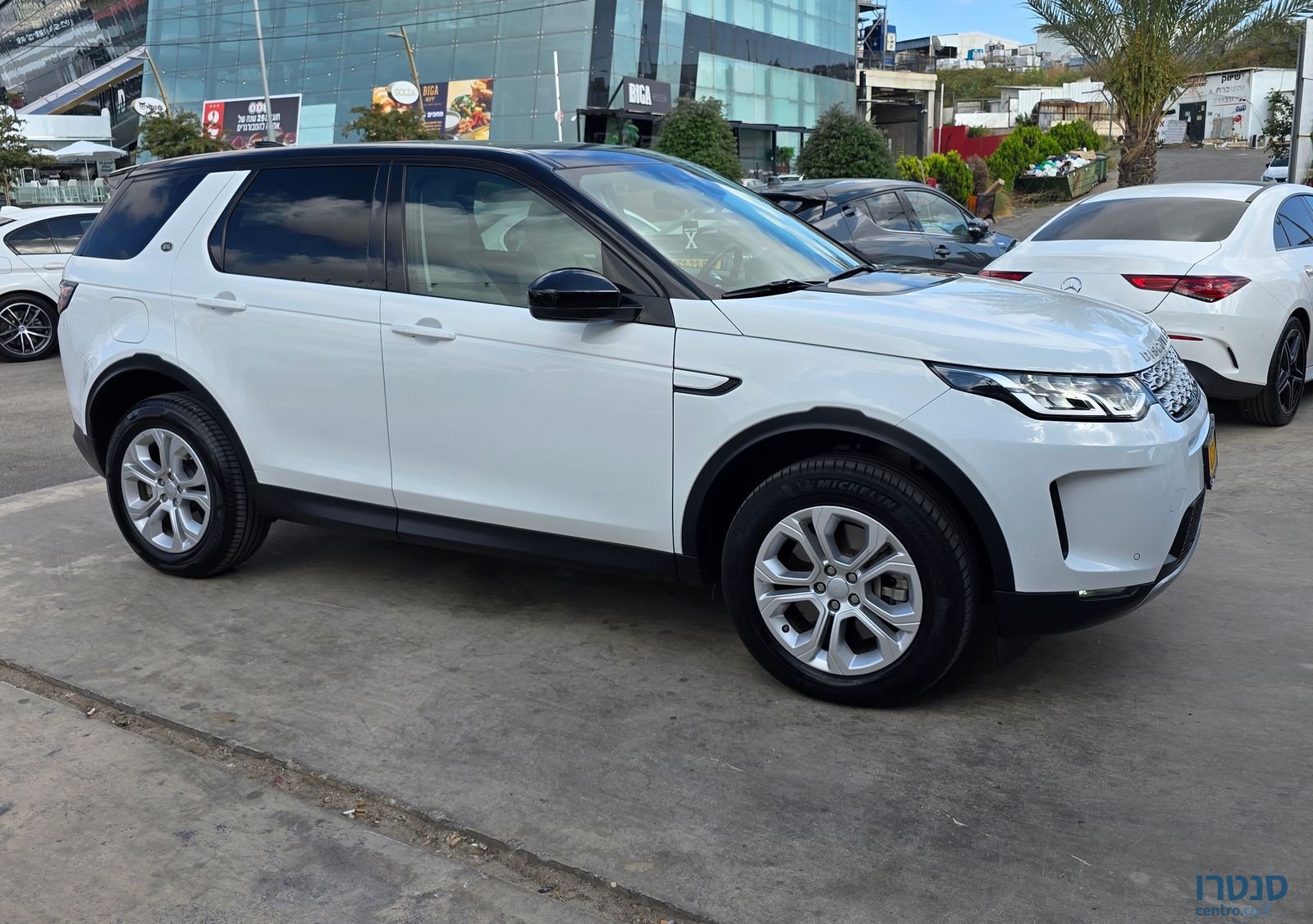 2021' Land Rover Discovery Sport לנד רובר דיסקברי ספורט photo #2
