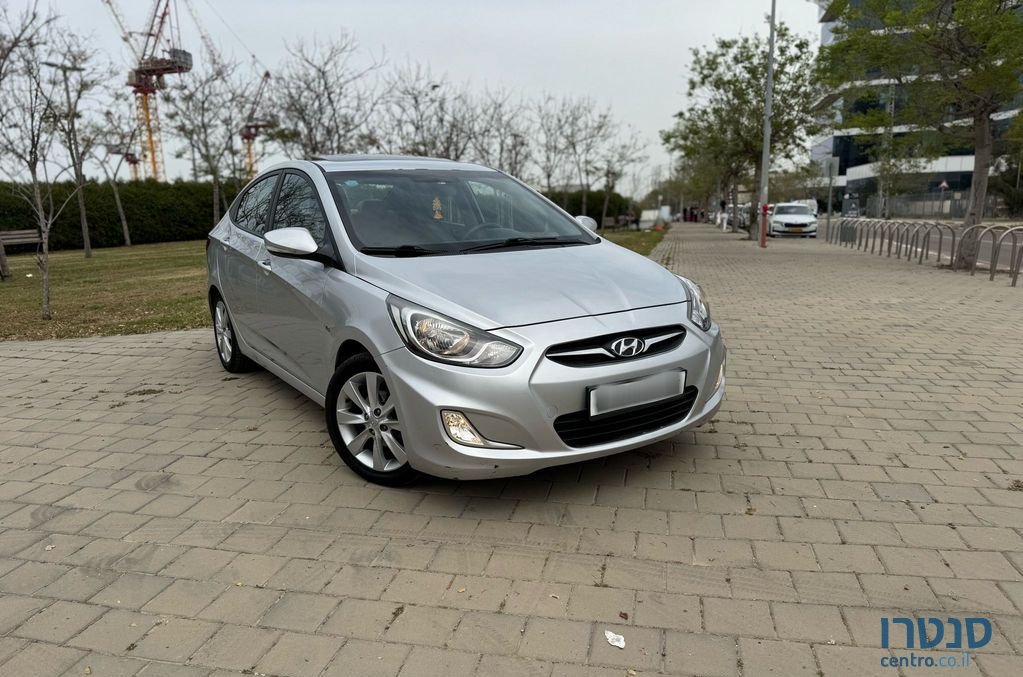2012' Hyundai i25 יונדאי אקסנט photo #1