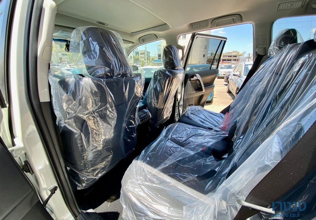 2022' Toyota Land Cruiser טויוטה לנד קרוזר photo #6