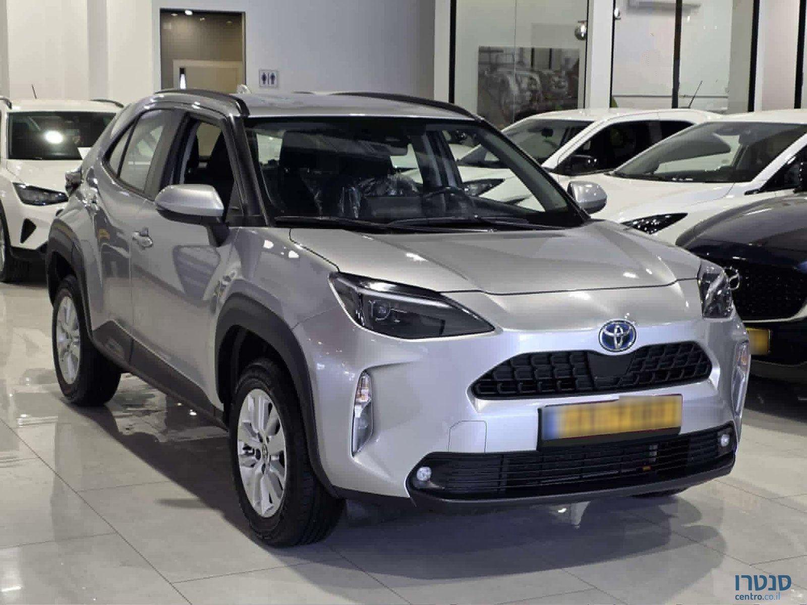 2023' Toyota Yaris Cross photo #2