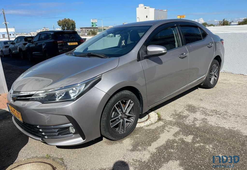 2018' Toyota Corolla טויוטה קורולה photo #1
