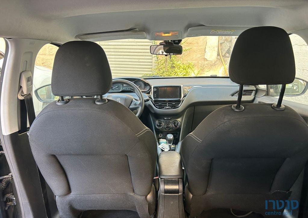 2016' Peugeot 208 פיג'ו photo #4