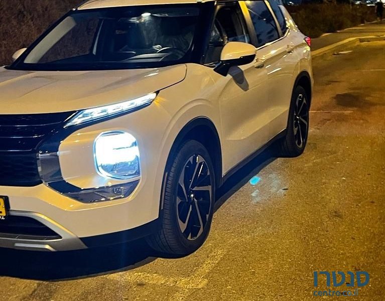 2021' Mitsubishi Outlander מיצובישי אאוטלנדר photo #2