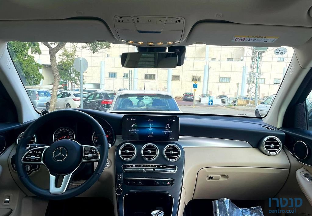 2021' Mercedes-Benz Glc מרצדס photo #3