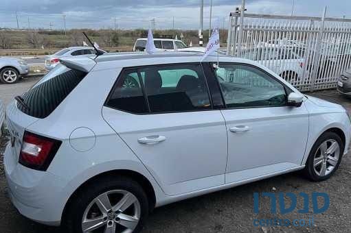 2016' Skoda Fabia סקודה פאביה photo #3