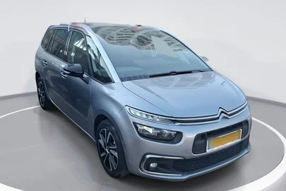 2022' Citroen C4 Picasso סיטרואן C4 פיקאסו