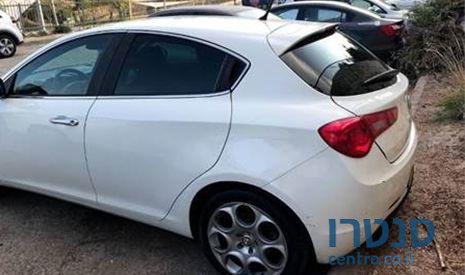 2012' Alfa Romeo Giulietta אלפא רומאו ג'ולייטה photo #2