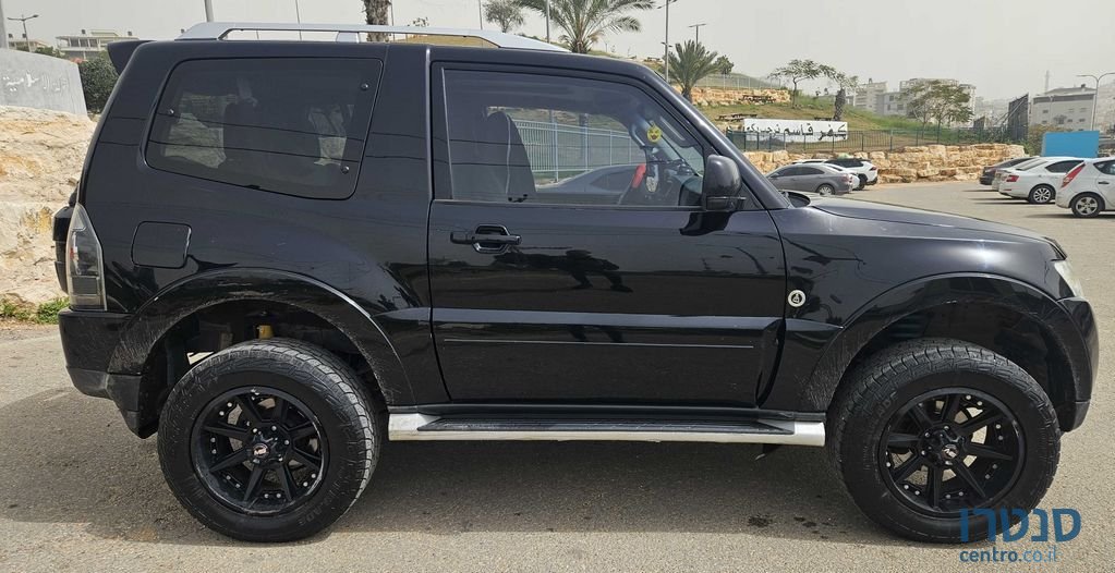 2008' Mitsubishi Pajero מיצובישי פג'רו photo #1