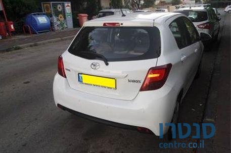 2016' Toyota Yaris טויוטה יאריס photo #3
