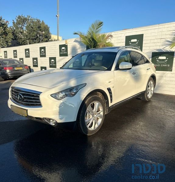 2019' Infiniti QX70 אינפיניטי photo #2