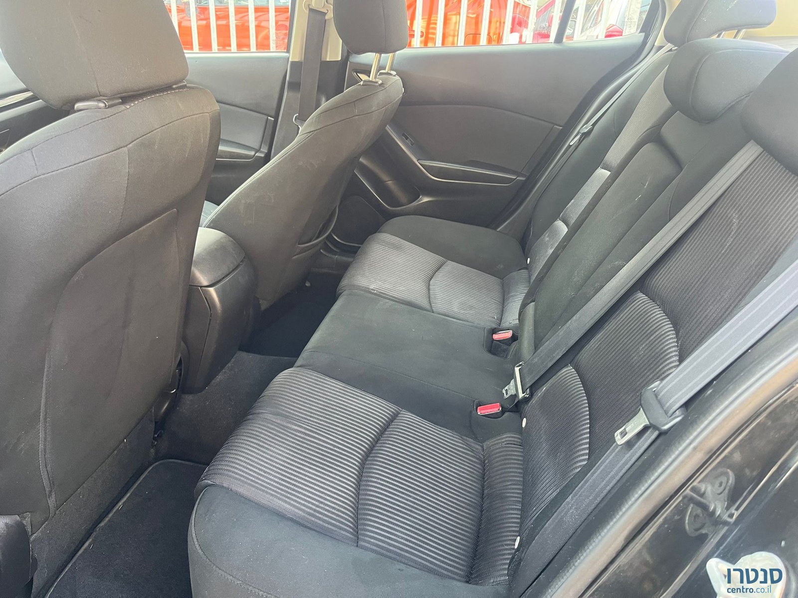 2014' Mazda 3 photo #4