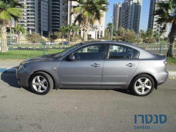 2006' Mazda 3 photo #1