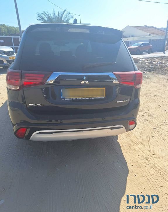 2018' Mitsubishi Outlander מיצובישי אאוטלנדר photo #2
