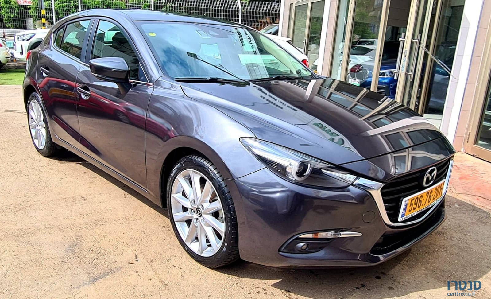 2019' Mazda 3 Sport photo #1