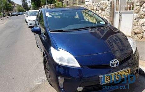 2012' Toyota Prius טויוטה פריוס photo #2