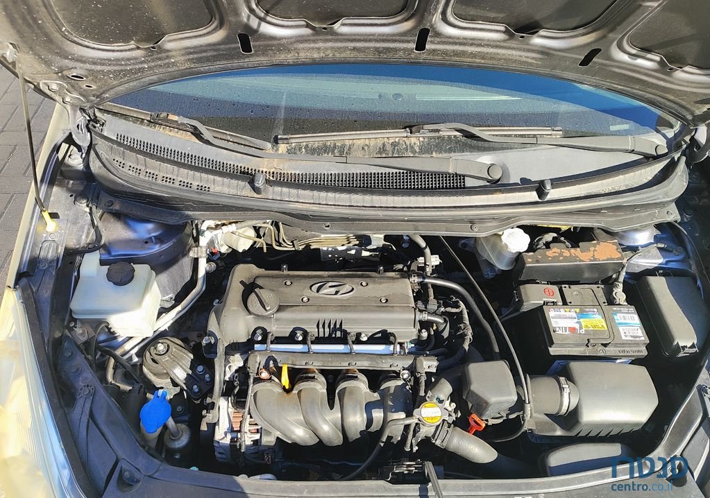 2011' Hyundai i20 יונדאי photo #6