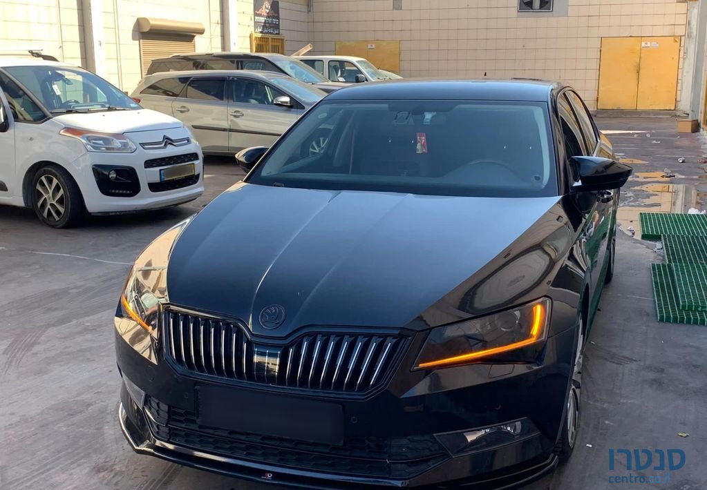 2016' Skoda Superb סקודה סופרב photo #2