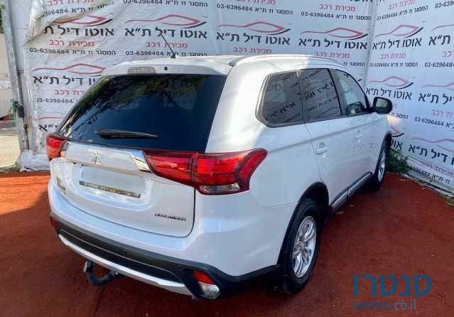 2016' Mitsubishi Outlander מיצובישי אאוטלנדר photo #4