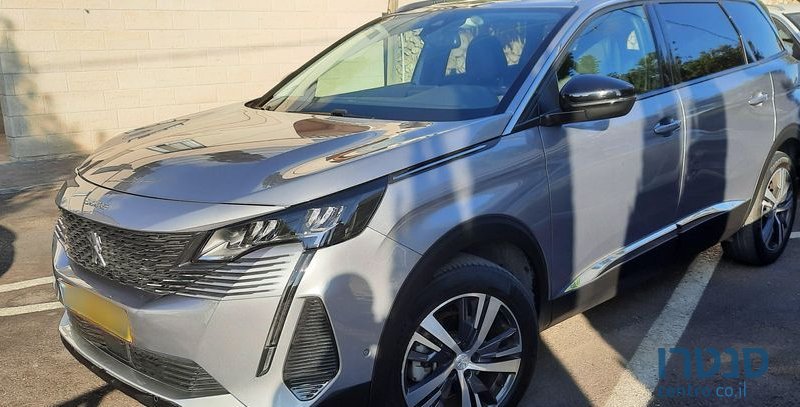 2023' Peugeot 5008 פיג'ו photo #3